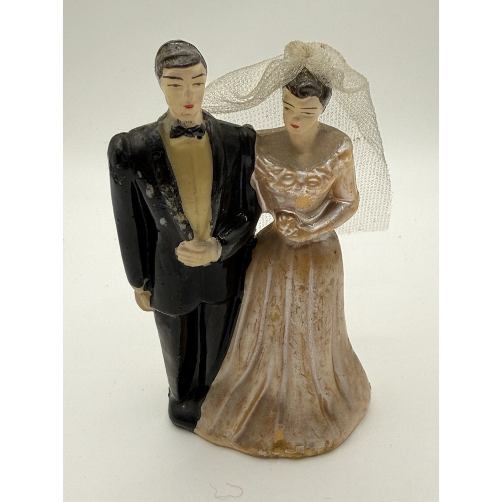 Vintage Plastic Bride And Groom Cake Topper